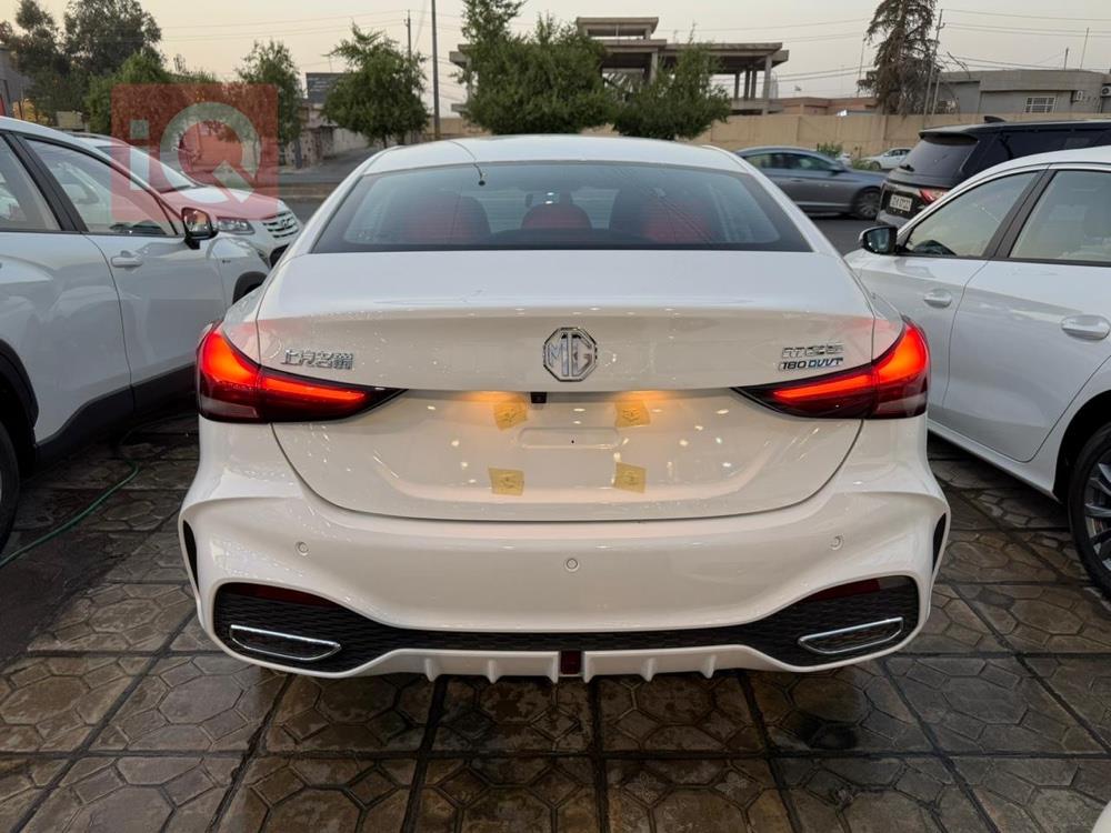 ئێم جی 5